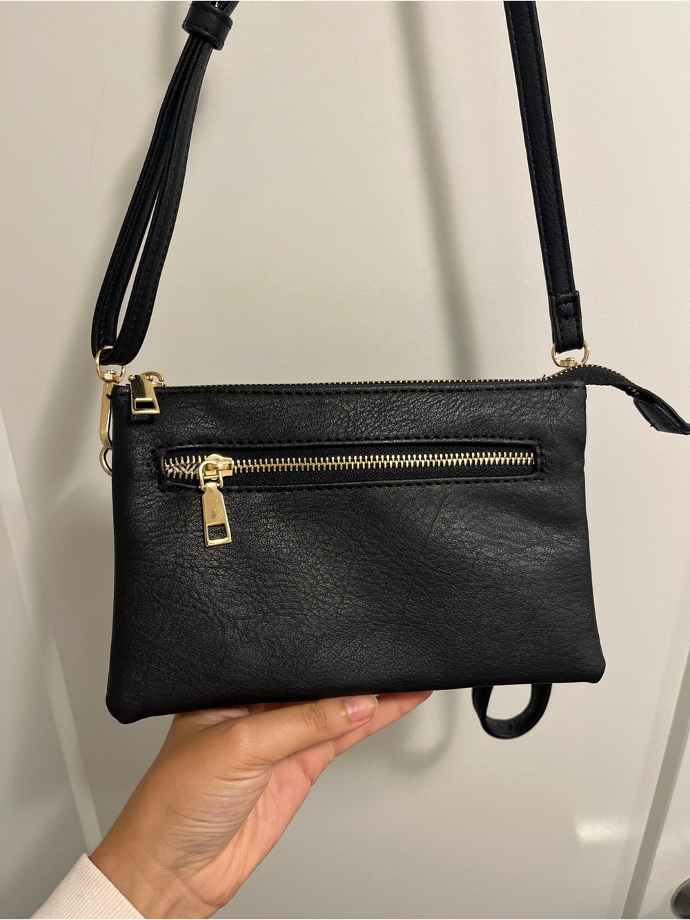 NWOT - Black Crossbody Shoulder Bag - Classic Everyday Style